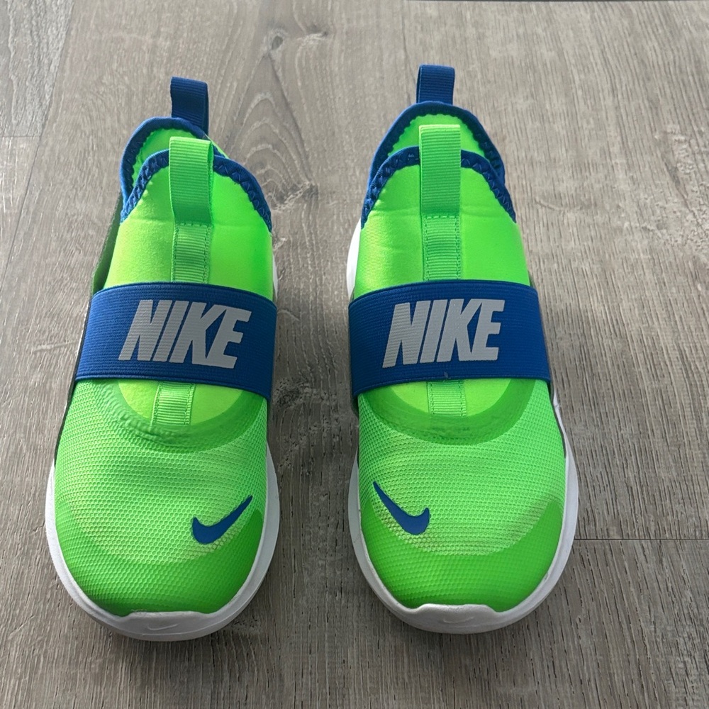 Nike Flex Runner 4 Sneakers